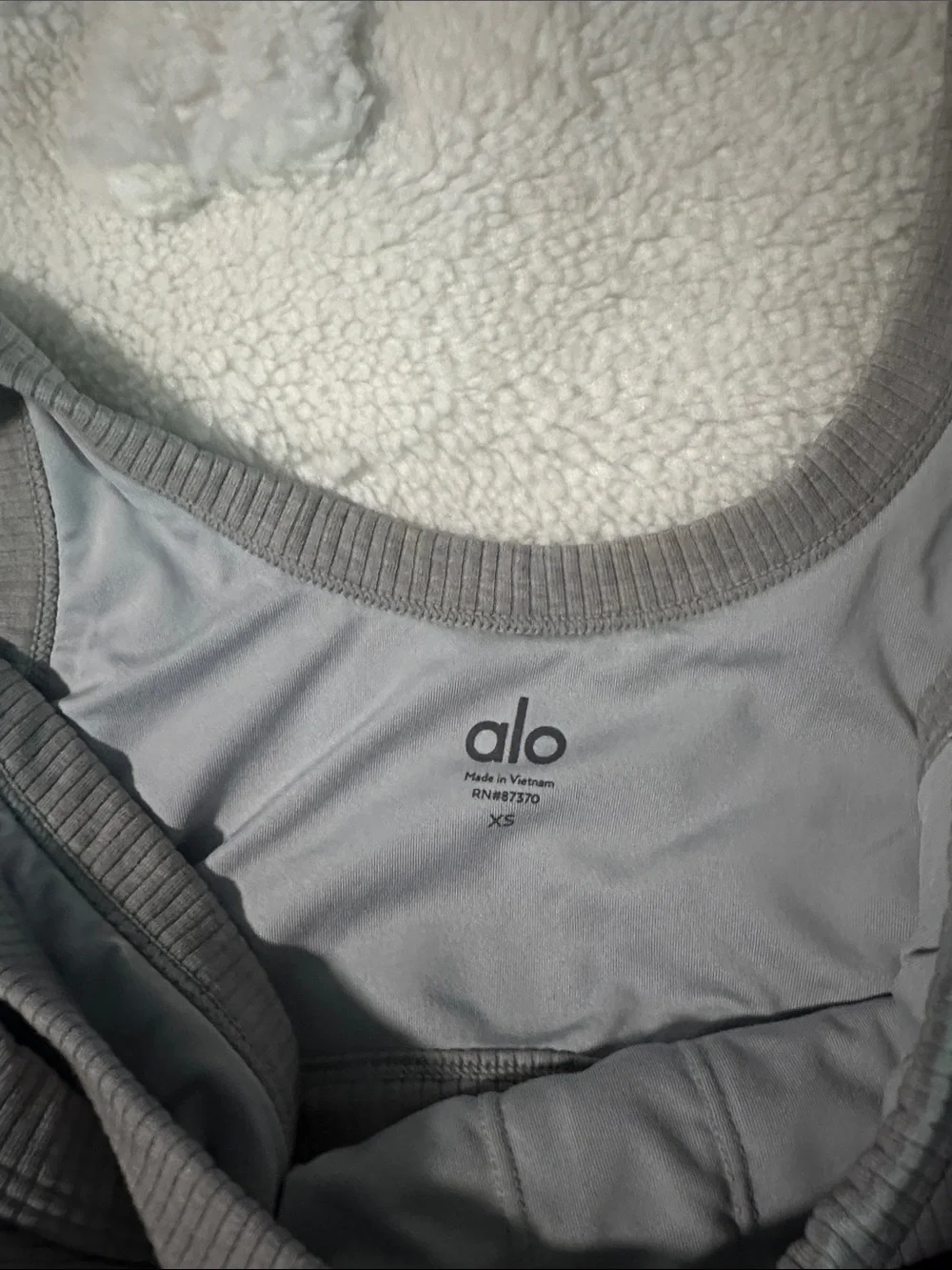Alo Yoga Wellness Sports Bra XS Gray
